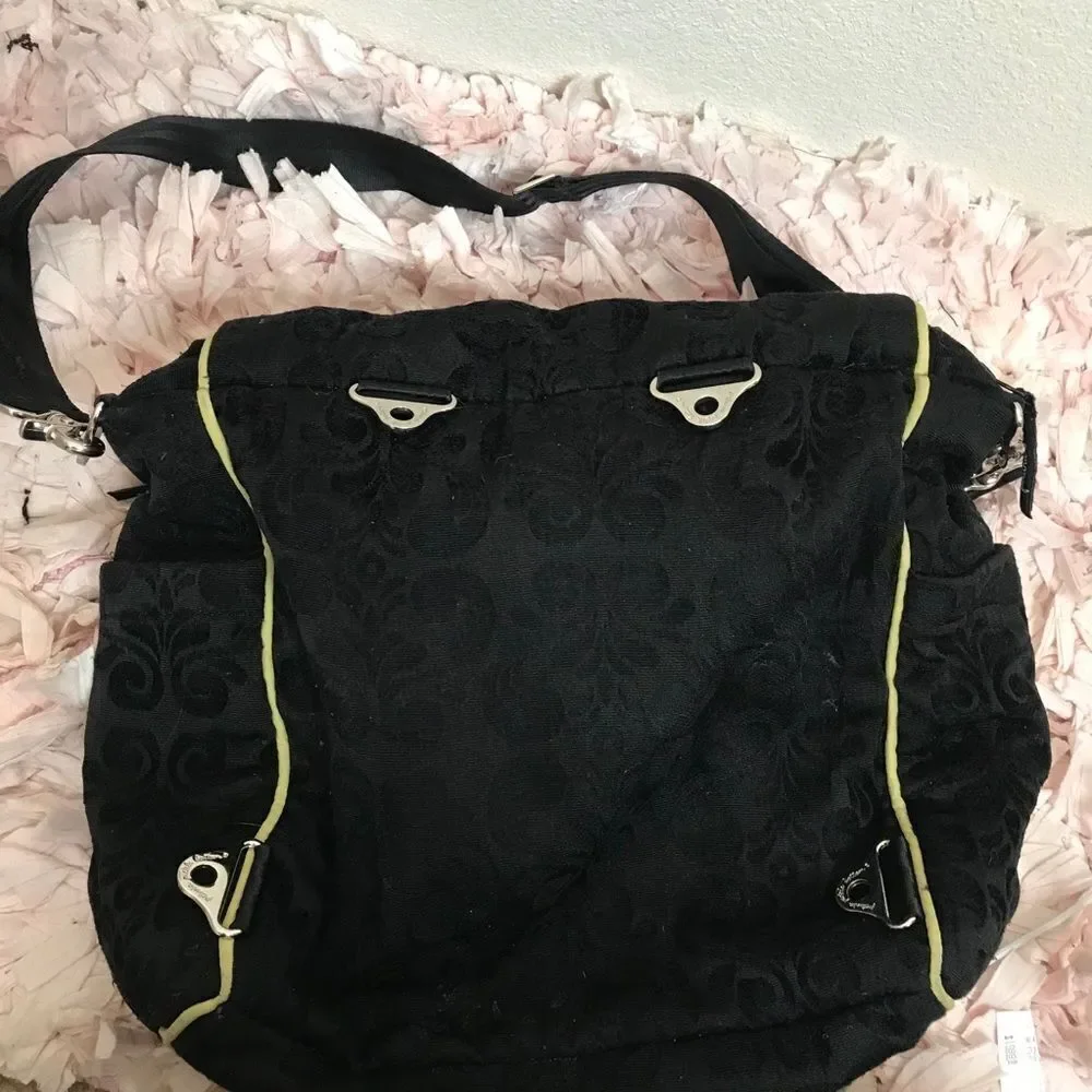 Petunia pickle bottom‎ black baby bag